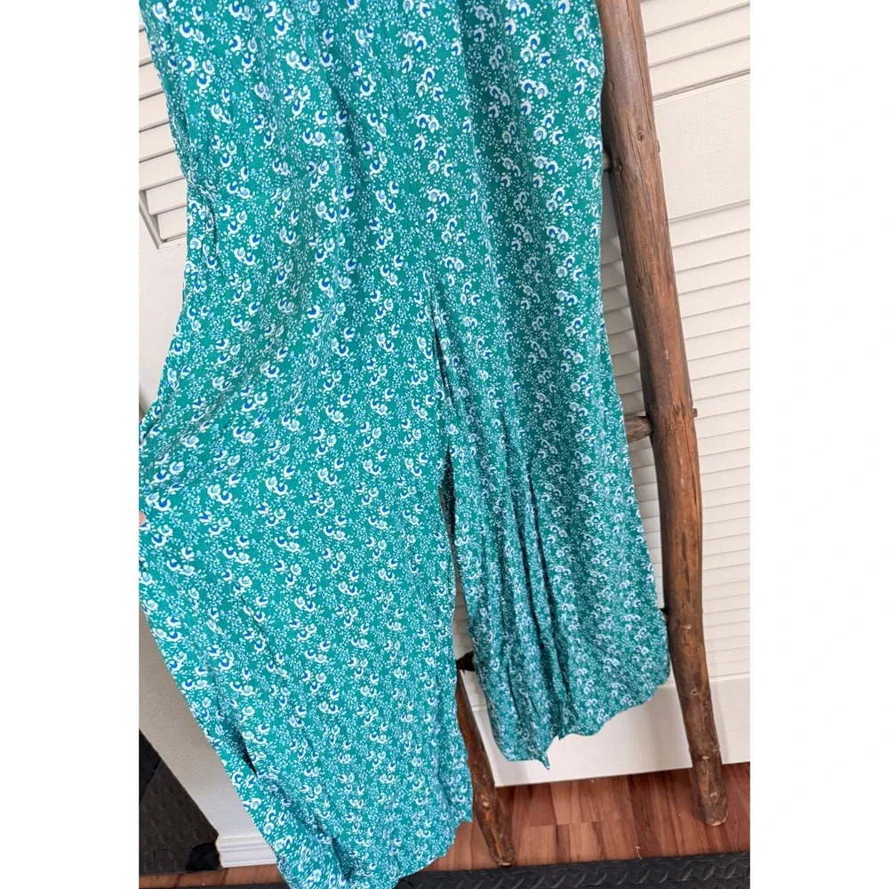 LOFT Jumpsuit 6 Green Floral Smocked Halter‎ Neck Wide Leg Sleeveless